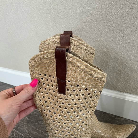 Gianni Barbato Beige Leather Braided Western Boots - Picture 7 of 12